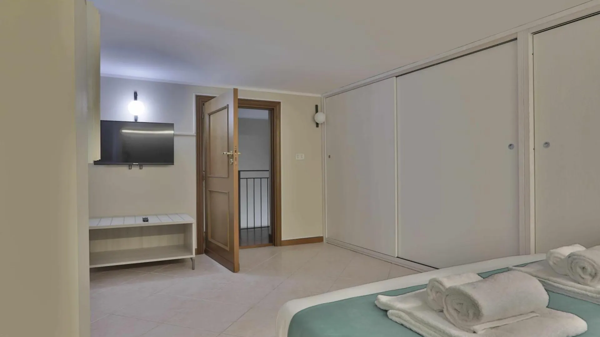 Maddalhouse Luxury Sicily Holiday Home Palermo